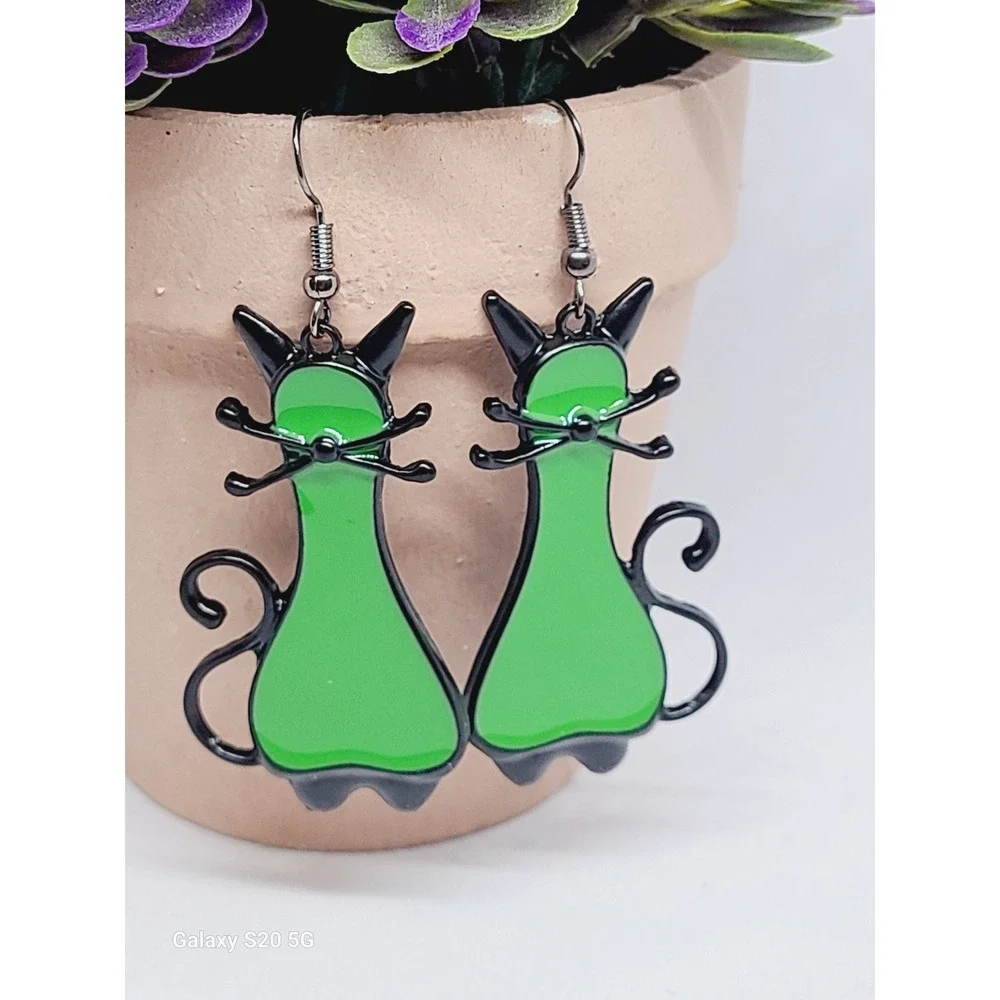 Green Enamel Black Cat Drop Earrings Whimsical Mid Century Modern‎ Style Feline